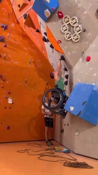 Repost | Historias que inspiran |  Fuente: @breakingbetaofficial